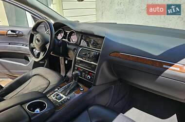 Позашляховик / Кросовер Audi Q7 2013 в 