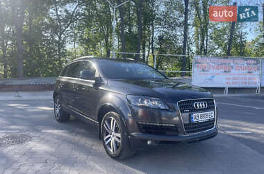 Внедорожник / Кроссовер Audi Q7 2007 в 