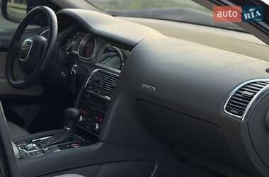 Внедорожник / Кроссовер Audi Q7 2008 в 