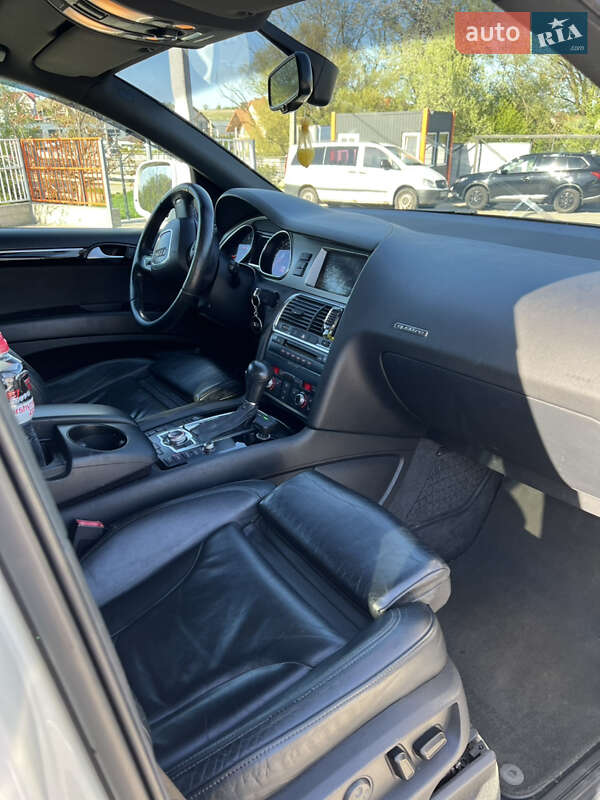 Позашляховик / Кросовер Audi Q7 2008 в Чернівцях
