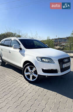 Внедорожник / Кроссовер Audi Q7 2008 в 