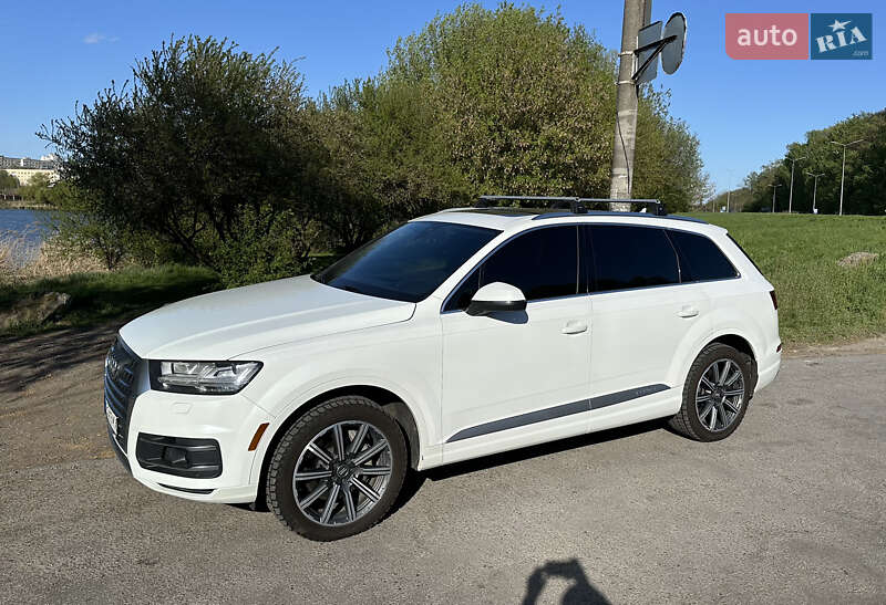 Audi Q7 2016