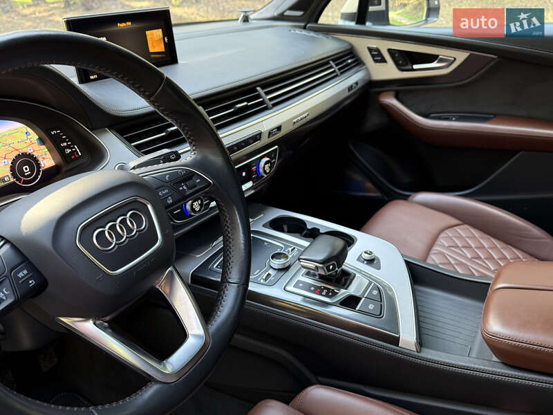 Внедорожник / Кроссовер Audi Q7 2019 в Киеве