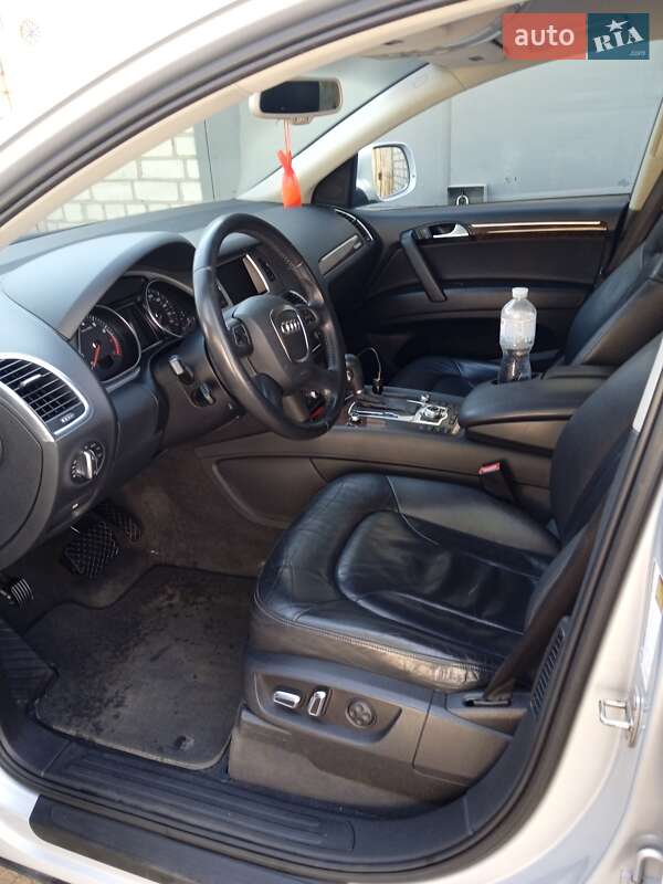 Внедорожник / Кроссовер Audi Q7 2011 в Киеве