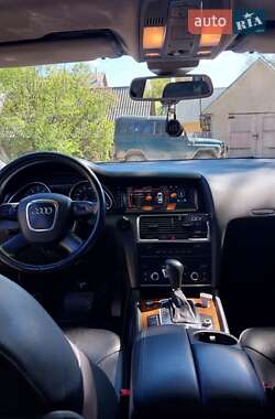 Внедорожник / Кроссовер Audi Q7 2008 в 