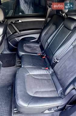 Внедорожник / Кроссовер Audi Q7 2013 в 