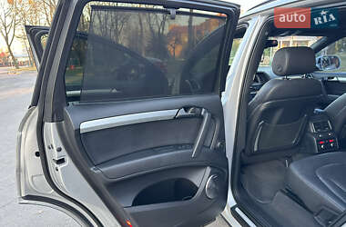 Позашляховик / Кросовер Audi Q7 2014 в 