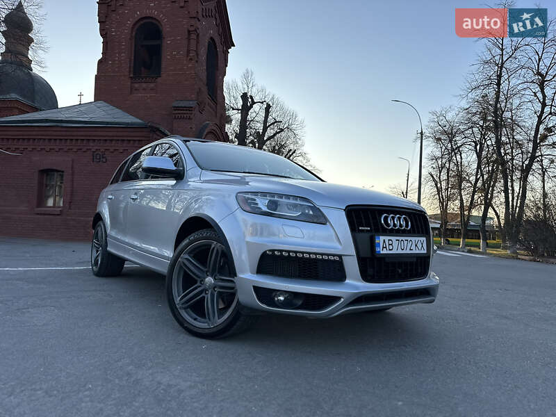 Позашляховик / Кросовер Audi Q7 2014 в 