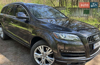 Позашляховик / Кросовер Audi Q7 2010 в 