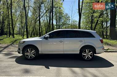 Внедорожник / Кроссовер Audi Q7 2013 в 
