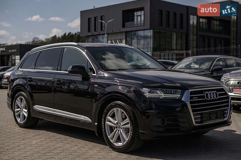 Внедорожник / Кроссовер Audi Q7 2015 в Львове