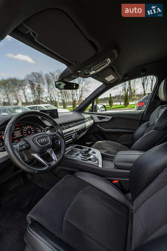 Внедорожник / Кроссовер Audi Q7 2015 в Львове