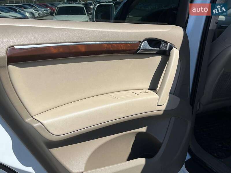 Внедорожник / Кроссовер Audi Q7 2012 в Львове