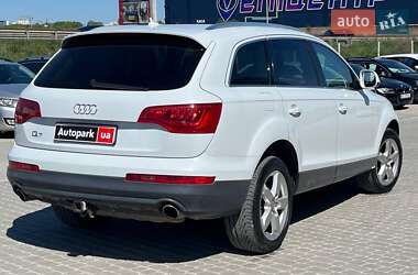Позашляховик / Кросовер Audi Q7 2012 в 