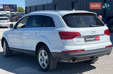 Позашляховик / Кросовер Audi Q7 2012 в 