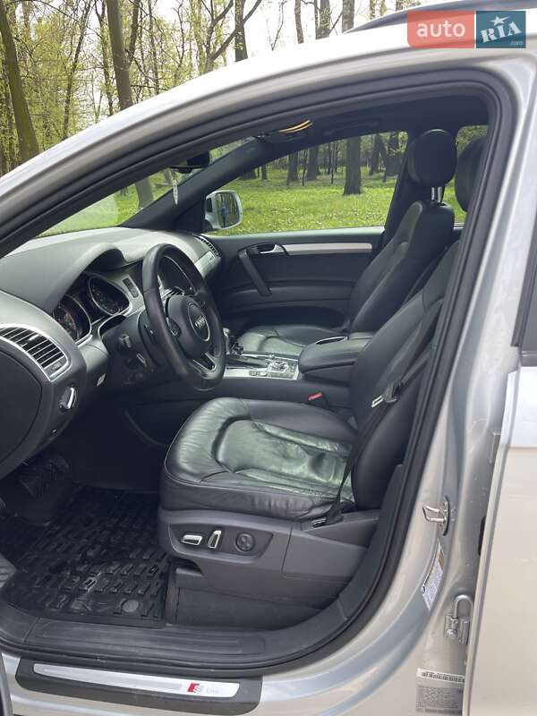 Внедорожник / Кроссовер Audi Q7 2013 в Черновцах