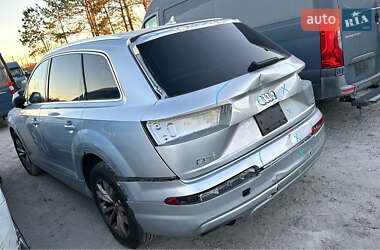 Внедорожник / Кроссовер Audi Q7 2018 в 