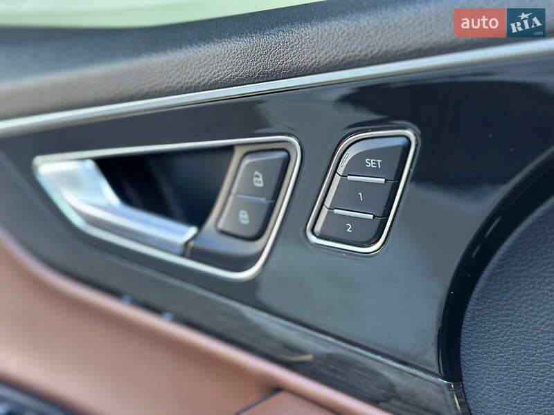 Внедорожник / Кроссовер Audi Q7 2016 в Днепре