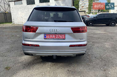 Внедорожник / Кроссовер Audi Q7 2017 в 