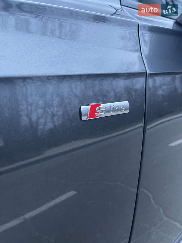 Внедорожник / Кроссовер Audi Q7 2022 в Киеве