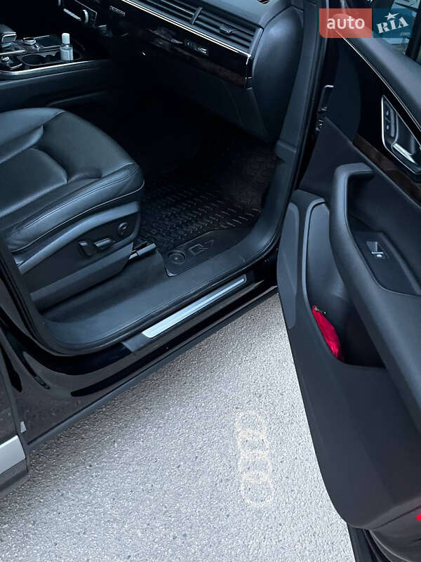 Внедорожник / Кроссовер Audi Q7 2016 в Харькове