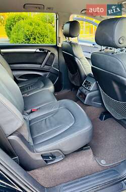 Внедорожник / Кроссовер Audi Q7 2013 в 