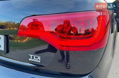 Внедорожник / Кроссовер Audi Q7 2013 в 