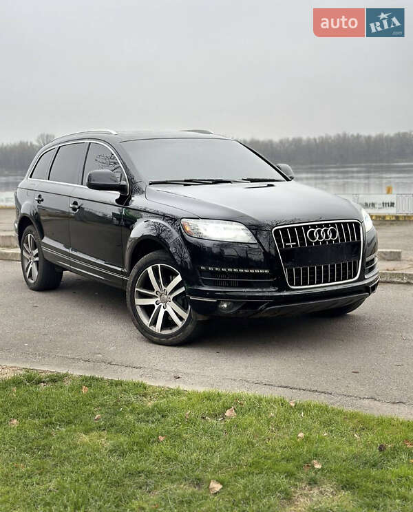 Внедорожник / Кроссовер Audi Q7 2014 в Кременчуге