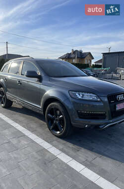 Внедорожник / Кроссовер Audi Q7 2015 в 