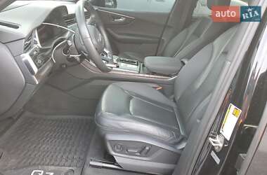 Внедорожник / Кроссовер Audi Q7 2020 в 