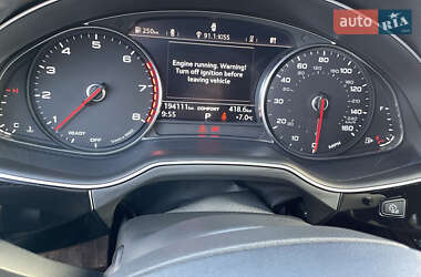 Внедорожник / Кроссовер Audi Q7 2016 в 