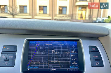 Внедорожник / Кроссовер Audi Q7 2015 в 