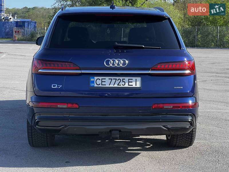 Позашляховик / Кросовер Audi Q7 2020 в Чернівцях