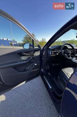 Внедорожник / Кроссовер Audi Q7 2020 в 