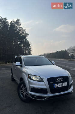 Внедорожник / Кроссовер Audi Q7 2012 в 
