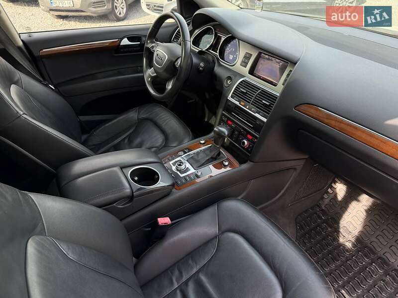 Внедорожник / Кроссовер Audi Q7 2015 в Ровно