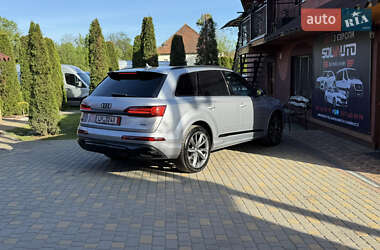 Внедорожник / Кроссовер Audi Q7 2020 в 