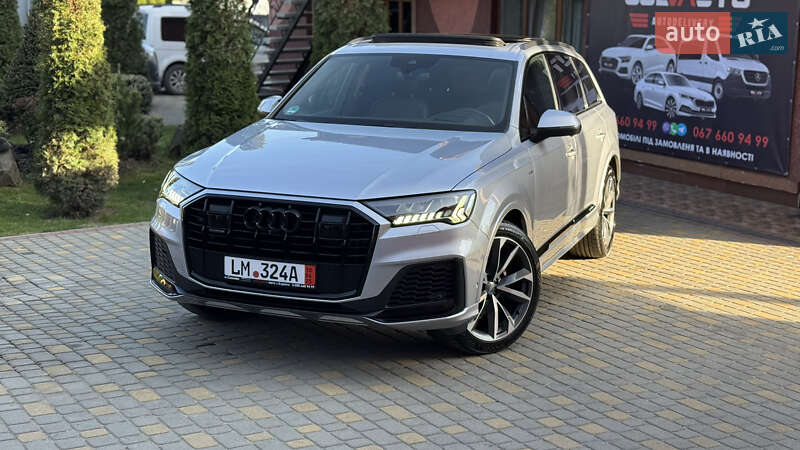 Внедорожник / Кроссовер Audi Q7 2020 в 
