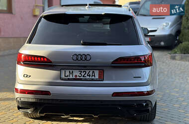 Внедорожник / Кроссовер Audi Q7 2020 в 