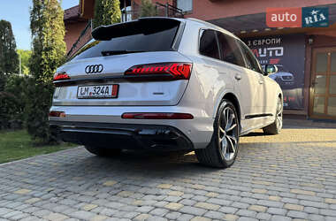 Внедорожник / Кроссовер Audi Q7 2020 в 