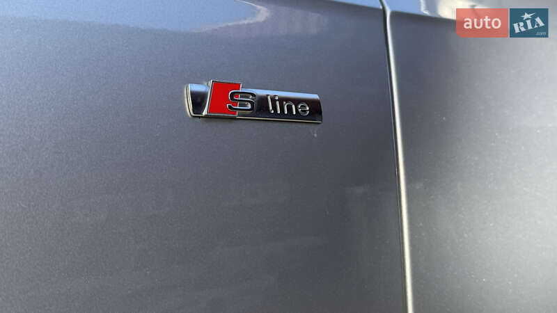 Позашляховик / Кросовер Audi Q7 2020 в Сваляві