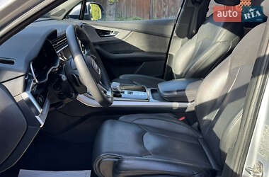 Внедорожник / Кроссовер Audi Q7 2020 в 