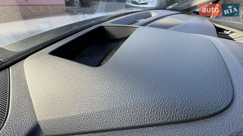 Позашляховик / Кросовер Audi Q7 2020 в Сваляві