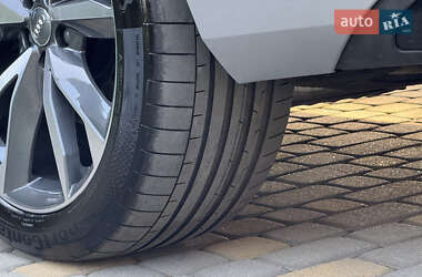 Внедорожник / Кроссовер Audi Q7 2020 в 