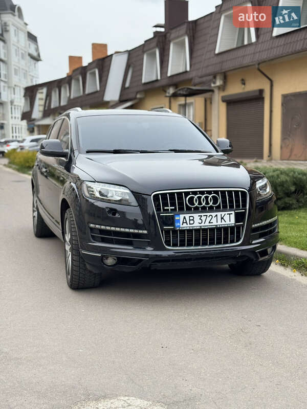 Внедорожник / Кроссовер Audi Q7 2015 в Киеве