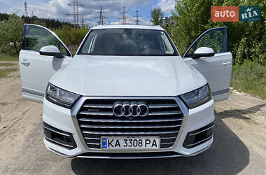 Внедорожник / Кроссовер Audi Q7 2017 в Вышгороде