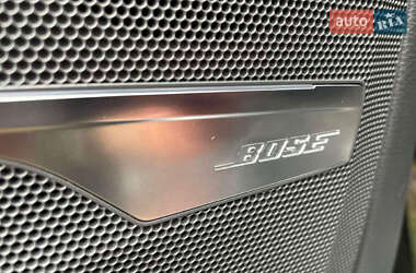 Позашляховик / Кросовер Audi Q7 2018 в 