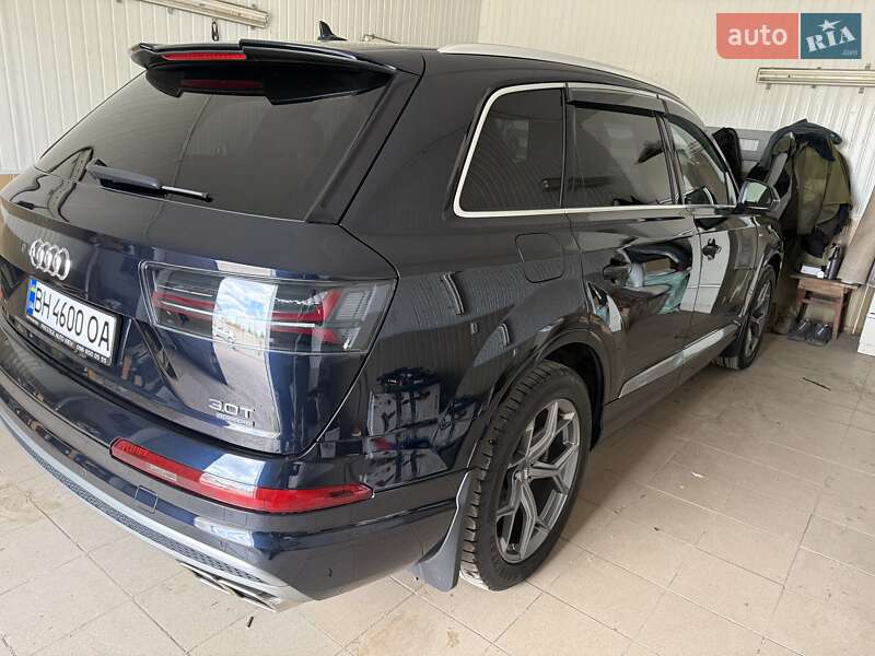 Внедорожник / Кроссовер Audi Q7 2015 в Подольске фото 9 Внедорожник / Кроссовер Audi Q7 2015 в Подольске