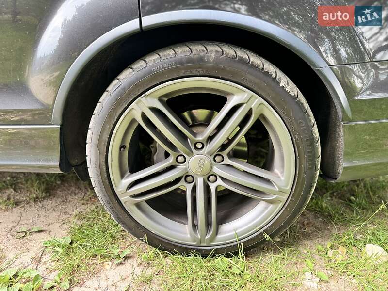 Позашляховик / Кросовер Audi Q7 2012 в Львові