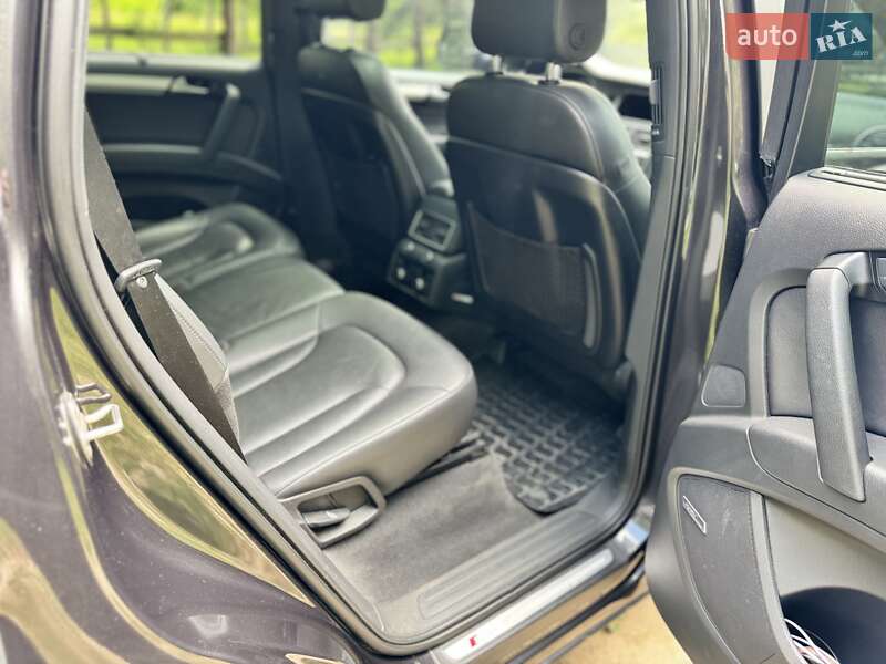 Позашляховик / Кросовер Audi Q7 2012 в Львові